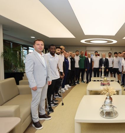 �ampiyon Kupay� Ba�kan Tahmazo�lu�na Getirdi