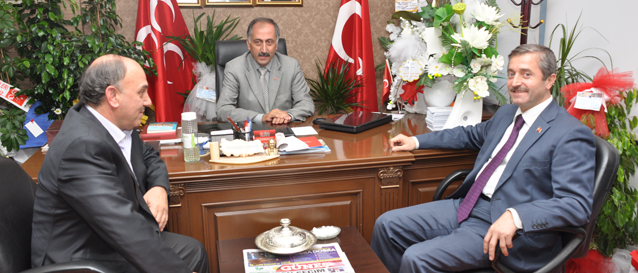Ba�kan Tahmazo�lu, MHP�yi Ziyaret Etti