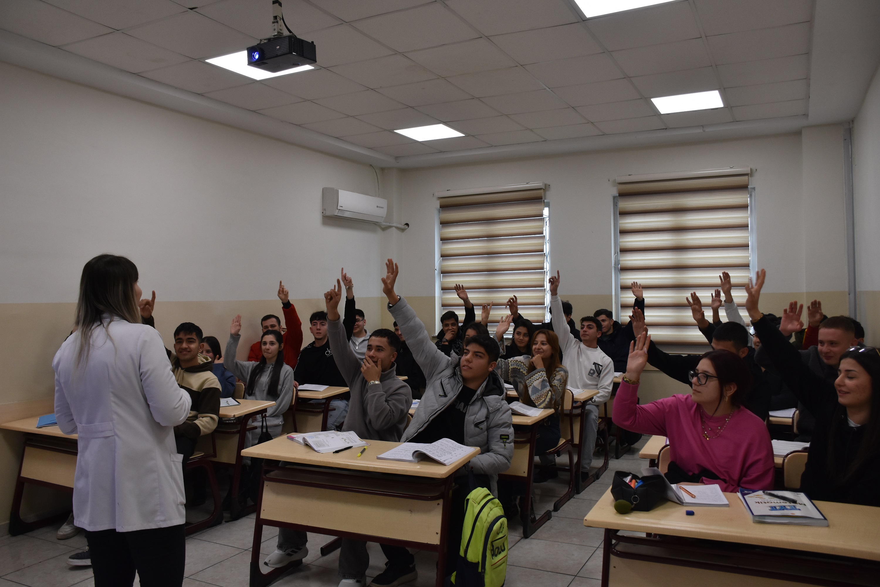 Karata� K�lt�r Merkezi?nde YKS Ve LGS Adaylar�na �cretsiz Dershane Deste�i