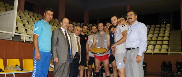 Voleybolculara Baklava Dopingi
