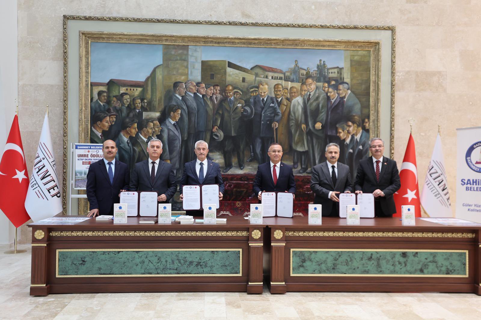 ahinbey Belediyesi 163 renciyi Daha Umreye Gnderecek