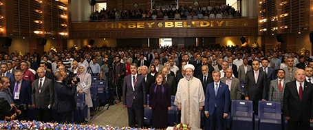 Kendi E�itim D�nyam�z�n Yeniden �n�as� Sempozyumu