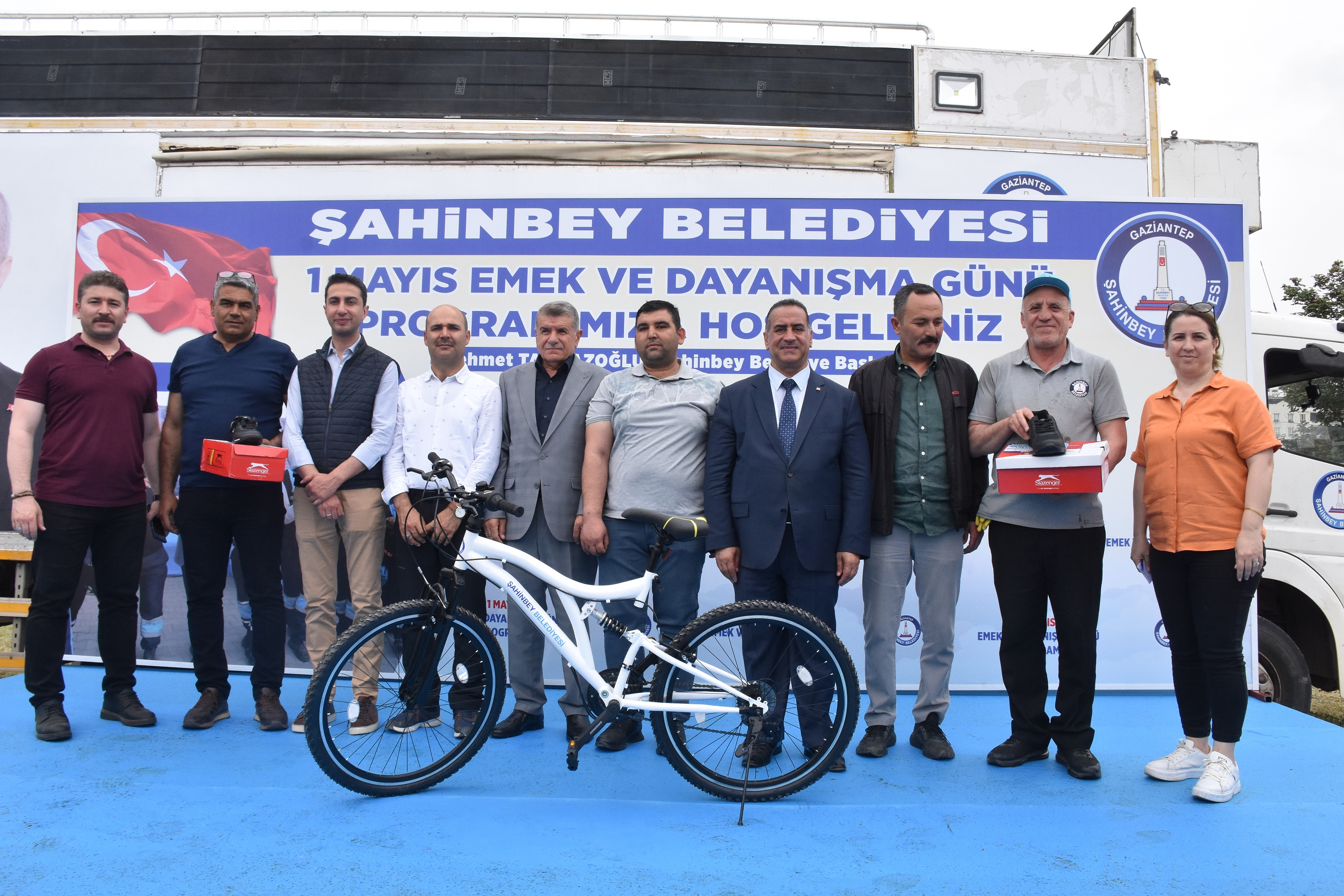 Belediyemiz 1 Mays Cokuyla Kutlad
