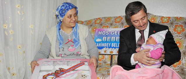 �ahinbey Belediyesi, 8 Bin 456 Aileyi Ho�geldin Bebek�le Ziyaret Etti