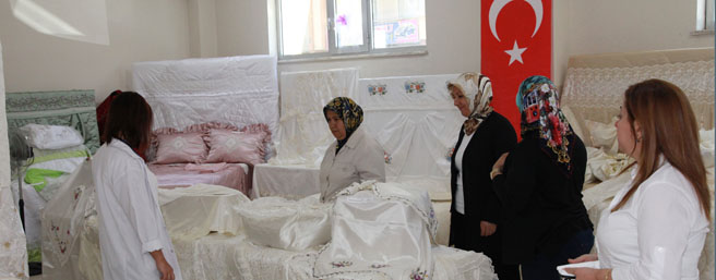 El Emei Gz Nuru rnler Sergilendi