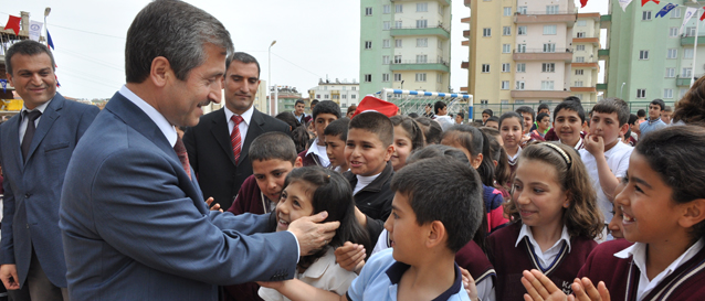 Gelece�imizin Teminat� �ocuklar�m�z�n Bayram� Kutlu Olsun