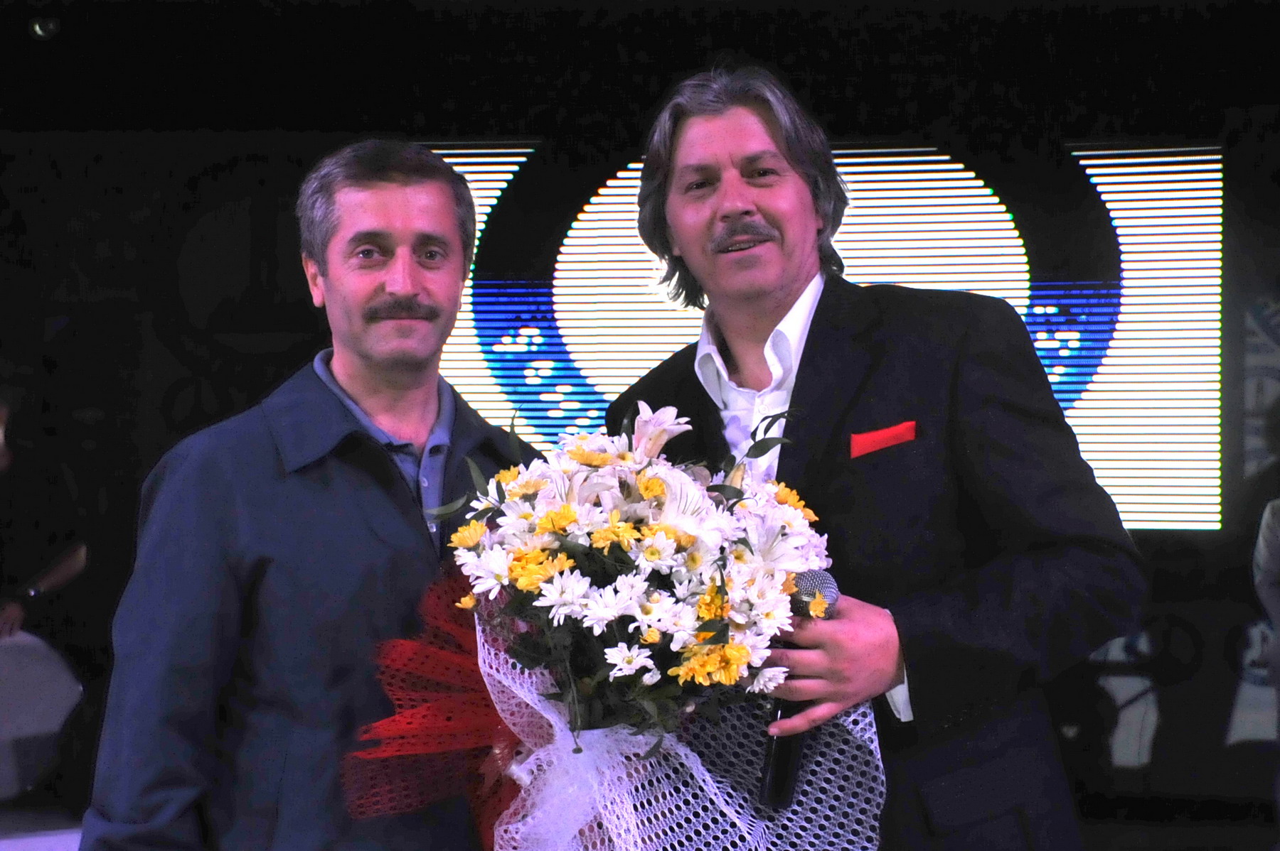 Sanat Erkan Mutludan Bakan Tahmazoluna vg