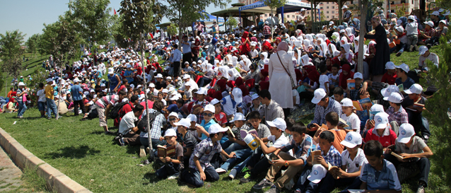 1000 renci Ayn Anda Kitap Okudu
