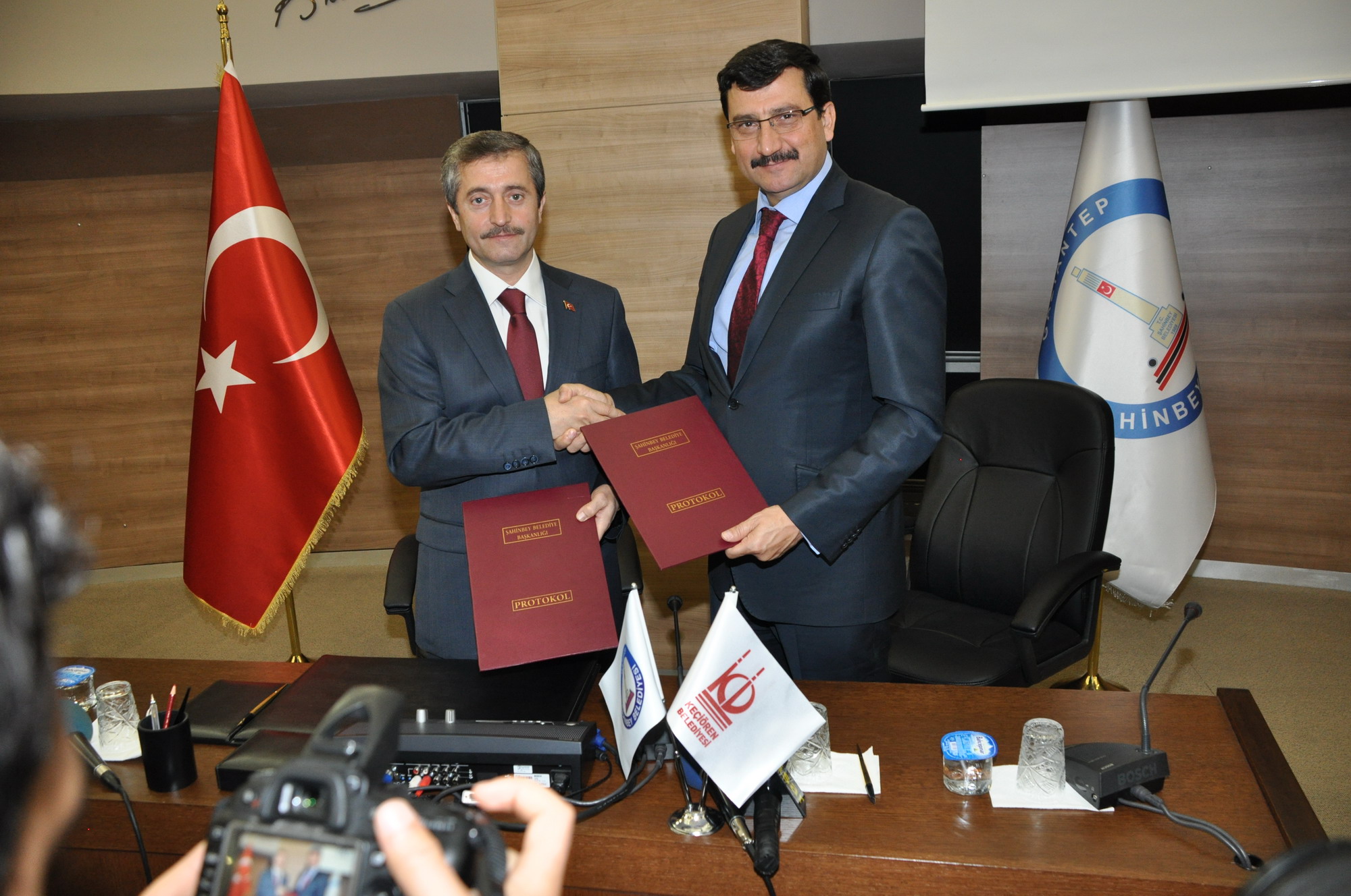 ahinbey Keiren le Karde Belediye Oldu
