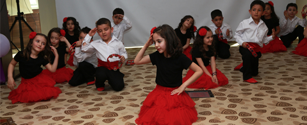 ahinbeyli Minikler 23 Nisan Kutlad 