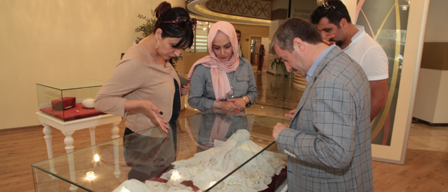 Sanat�� Zara, Han�mlar Y�zme Havuzu Spor ve K�lt�r Merkezine Hayran Kald�