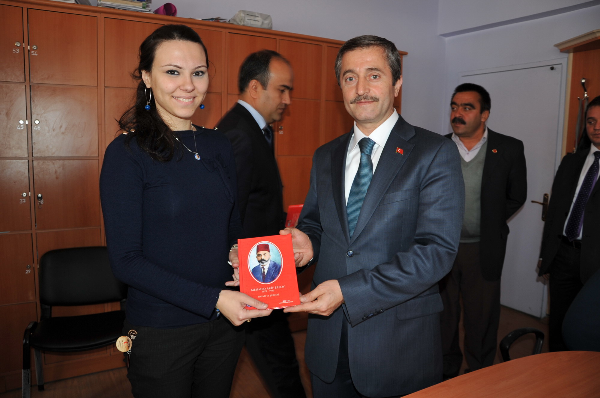 Bakan Tahmazolu retmenleri Ziyaret Etti