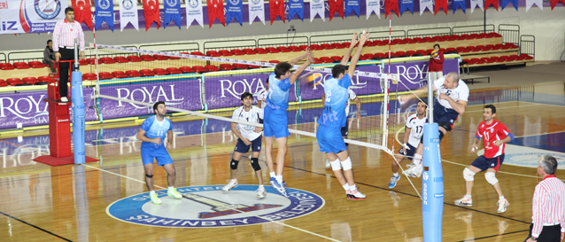 Filenin �ahinleri, Ankara PTT Spor�u Koltu�undan Etti