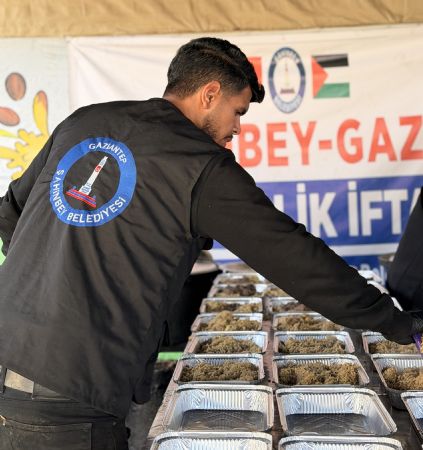 Belediyemizden Gazze�de Karde�lik �ftar�