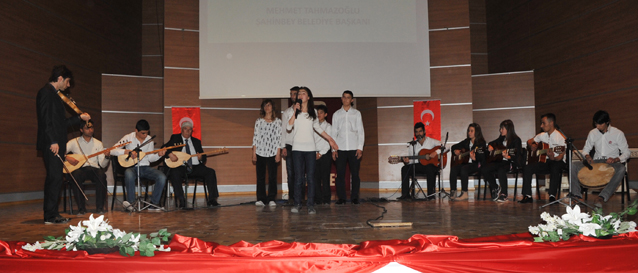 �ahinbey Belediyesi �AHMEK�den �ehitleri Anma Etkinli�i