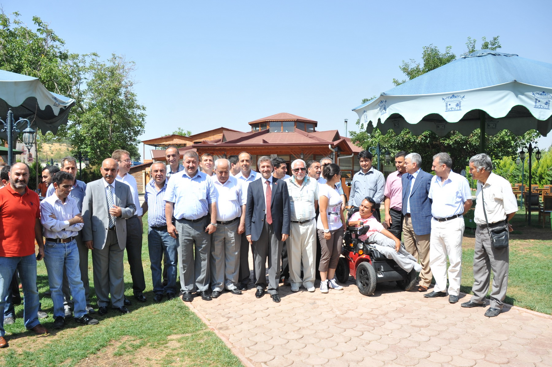 Bakan Tahmazolu Basn Mensuplaryla Bulutu