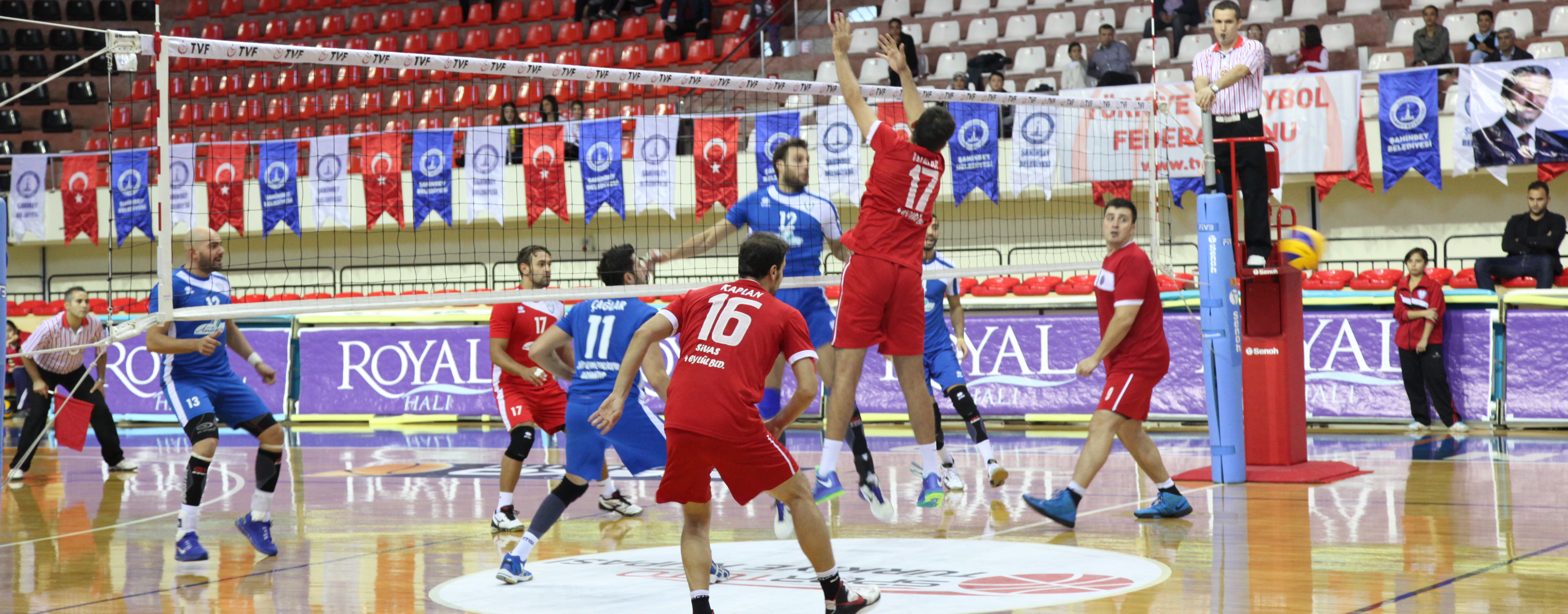 ahinbey Belediye Voleybol Takm Karsa Galibiyet in Gidiyor