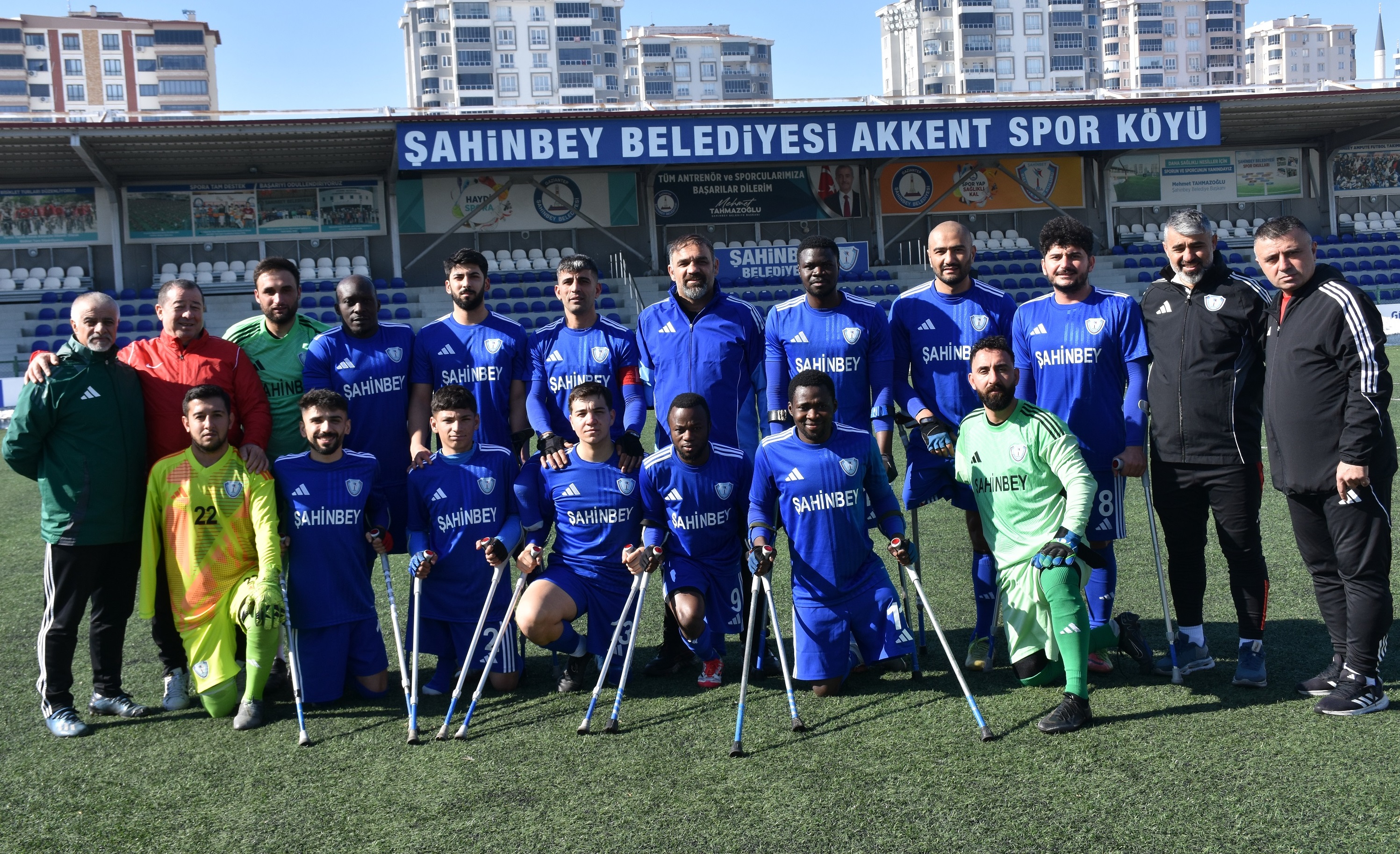 �ahinbey Ampute ��k���n� S�rd�r�yor 3-0