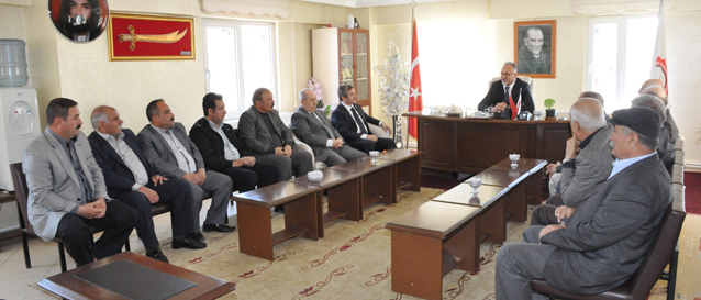 Ba�kan Tahmazo�lu�ndan Alevi K�lt�r Derne�ine Ziyaret