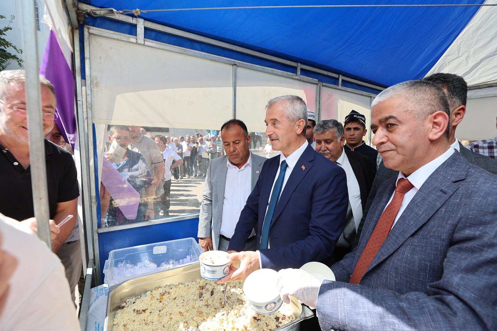 Belediyemiz Ahilik Haftasn Pilav Datarak Kutlad