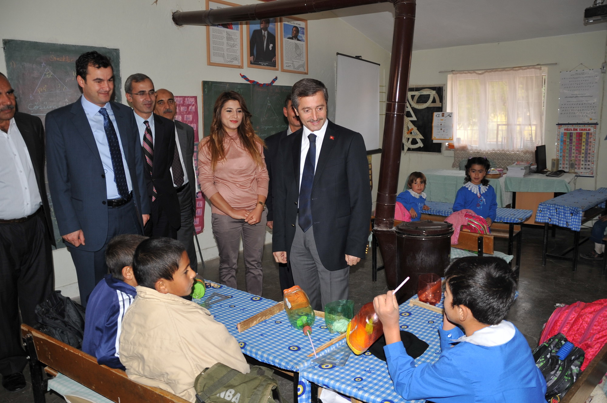 Bakan Tahmazolu Yeni Mahalleleri Ziyaret Etti