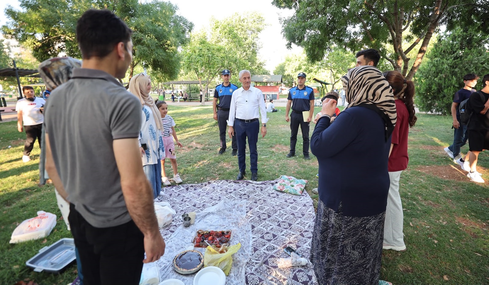 Ba�kan�m�zdan Temizlik Seferberli�i
