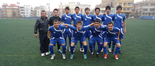 �ahinbey U15 ve U19 Futbol Tak�mlar� Haftay� Galip Kapad�