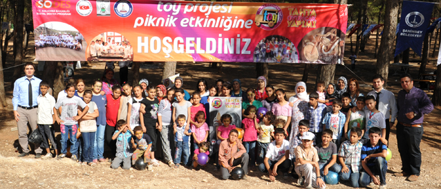 �ahinbey Toy Projesi Kursiyerleri ve Aileleri Piknikte E�lendi