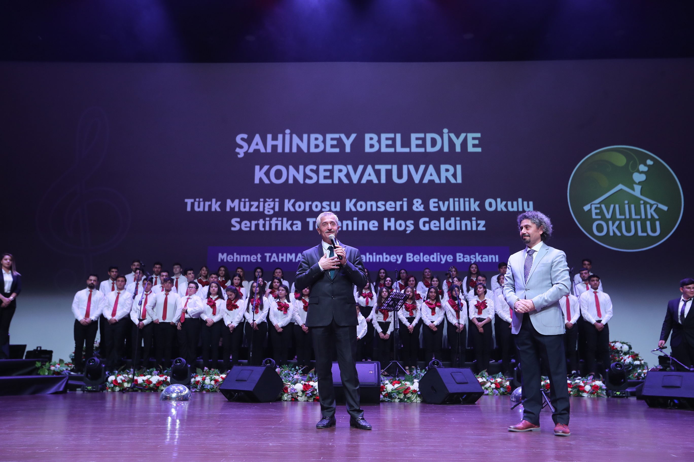Belediyemizden iftlere Konserli Sertifika Treni