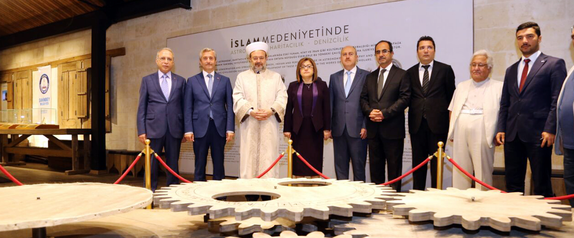 G�rmez, �slam Bilim Tarih M�zesini Gezdi