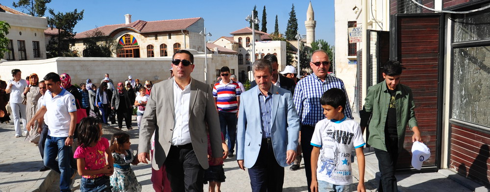 Tiryakiolu,"Bakan Tahmazolu ehrimize Byk Katk Salamtr"
