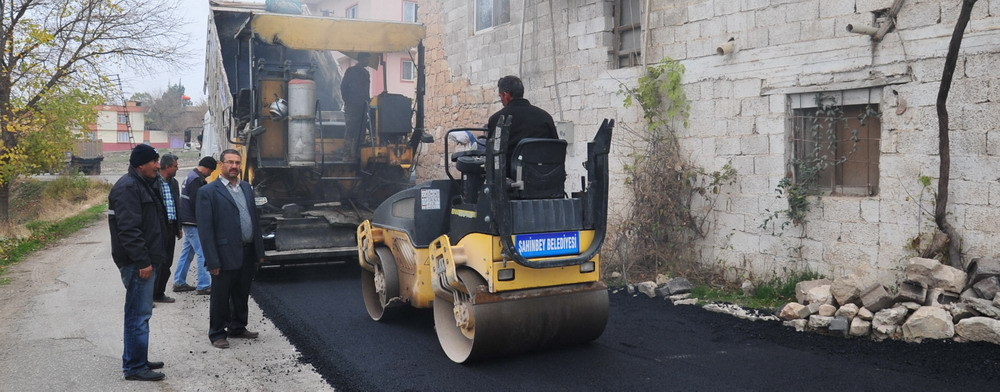 ahinbey Belediyesi Bur Mahallesinde Asfalt almas Yapyor