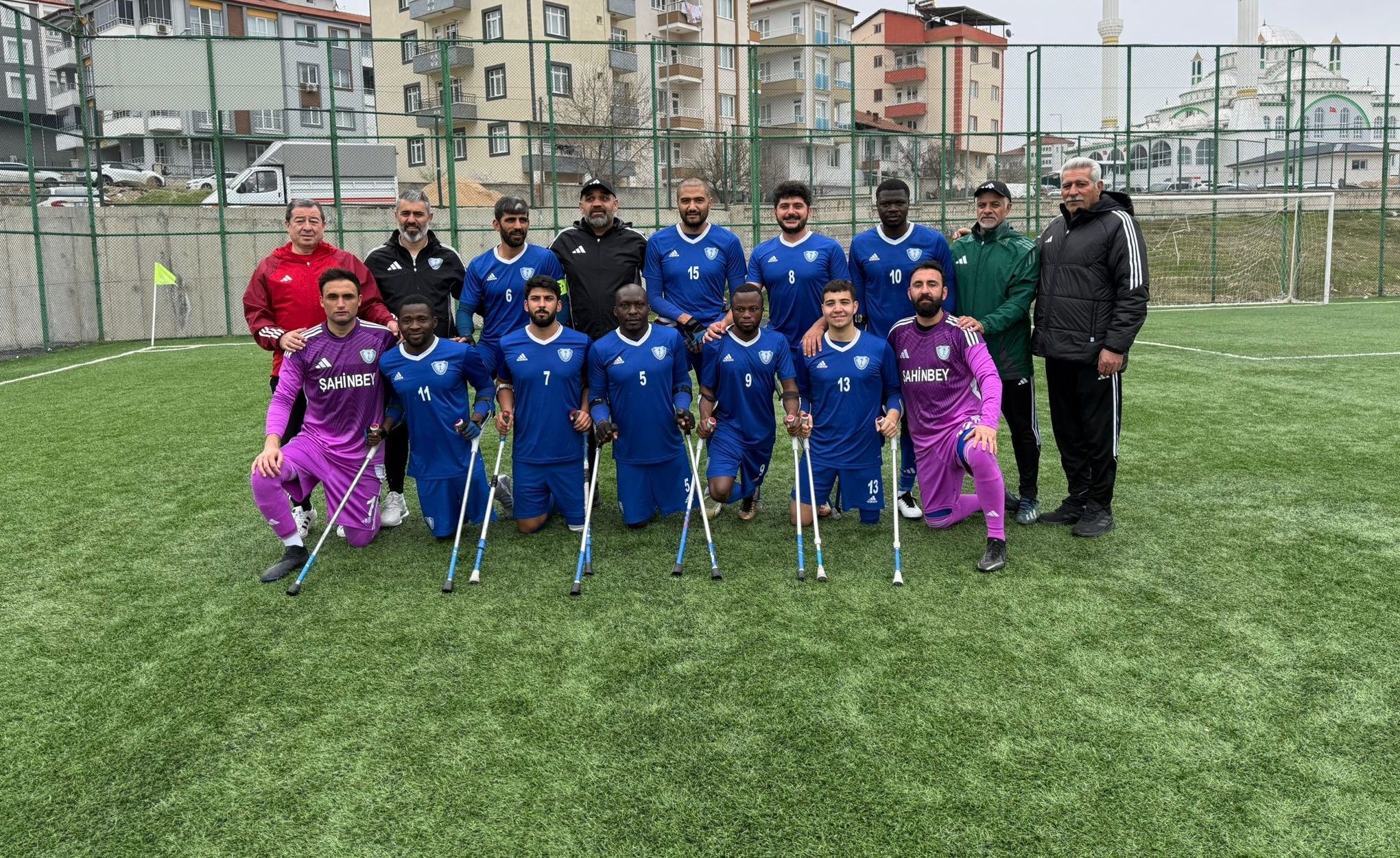 �ahinbey Ampute�den Farkl� Galibiyet 6-1