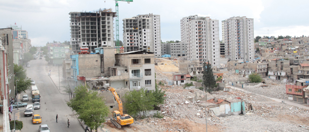 Kentsel D�n���mde Y�k�mlar ve Konut Yap�mlar� Birlikte Devam Ediyor