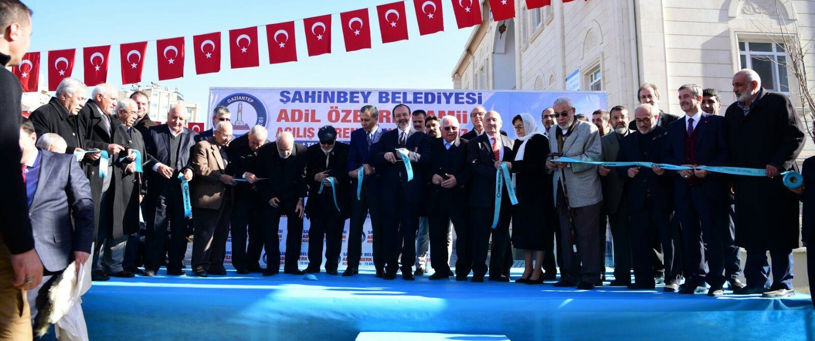 Adil zberk Cami badete Ald