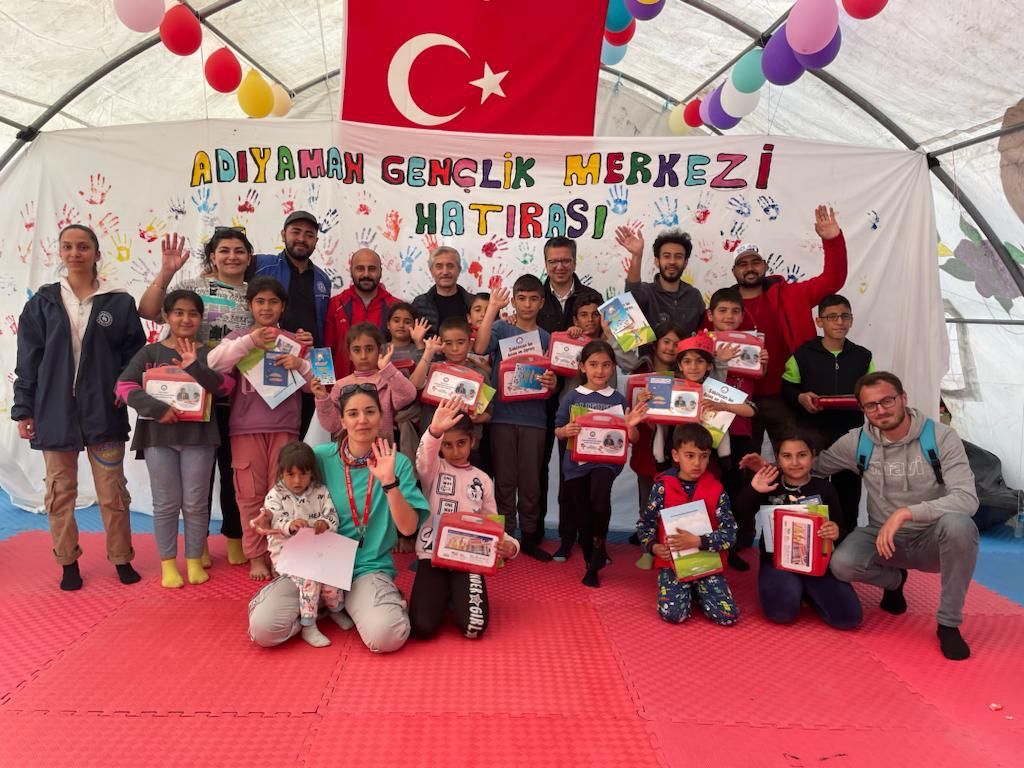Belediyemiz Komu llerin Yaralarn Saryor