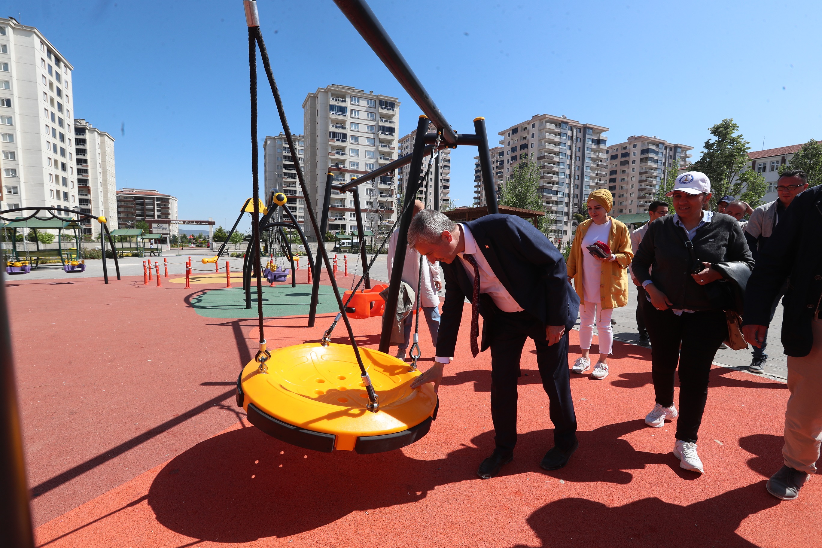 Belediyemizden Akkent Mahallesine Yeni Park