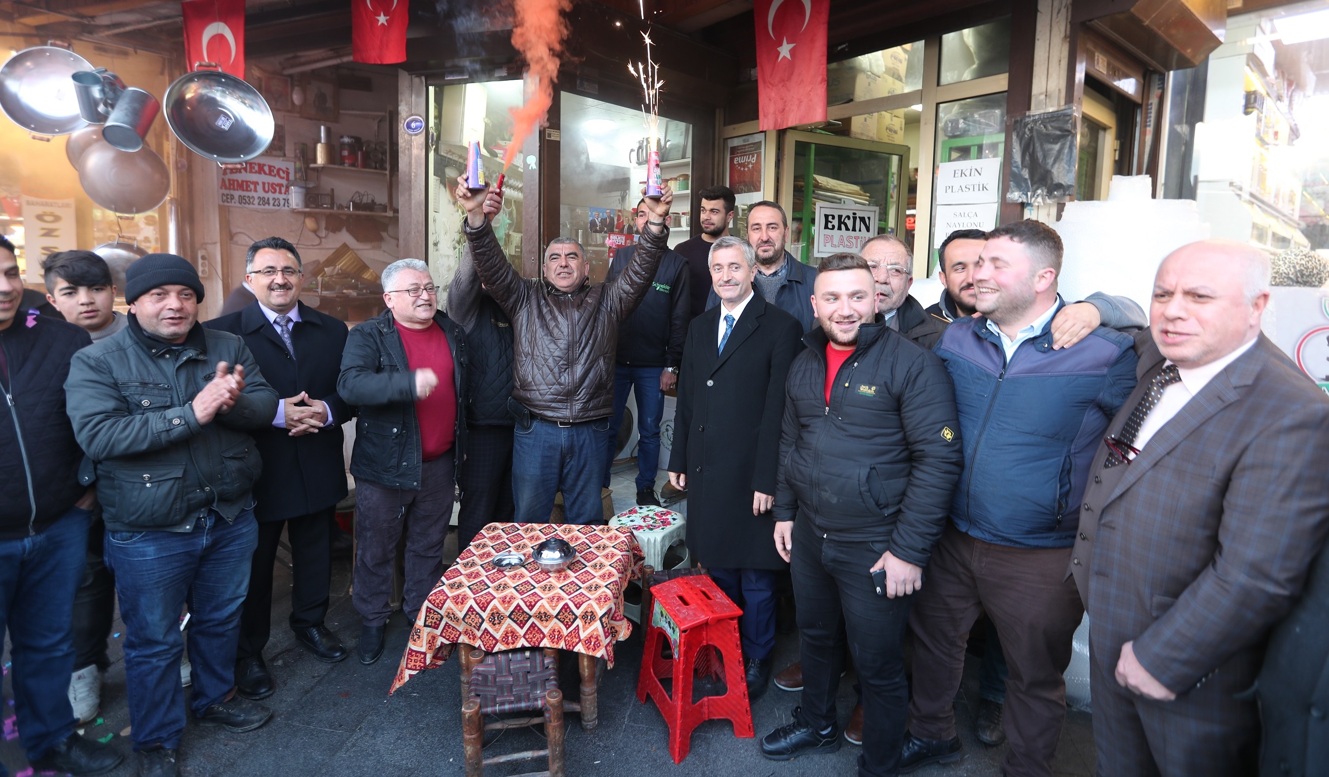 Esnaftan Bakanmza Sevgi Seli