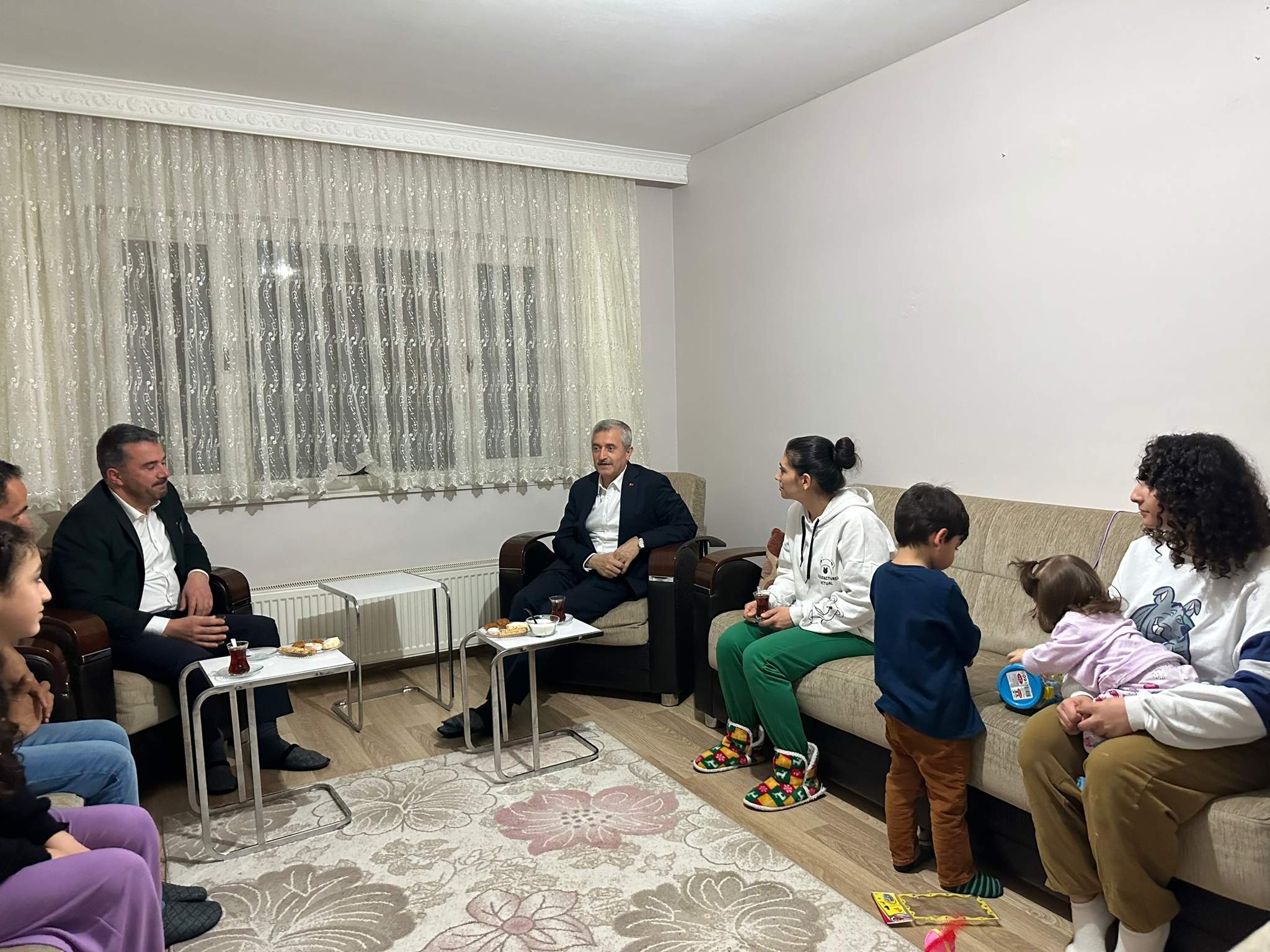 Bakanmz Depremzedeleri Ankarada Yalnz Brakmad