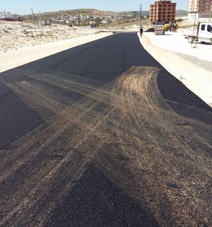 Asfalt �al��malar�m�z S�r�yor