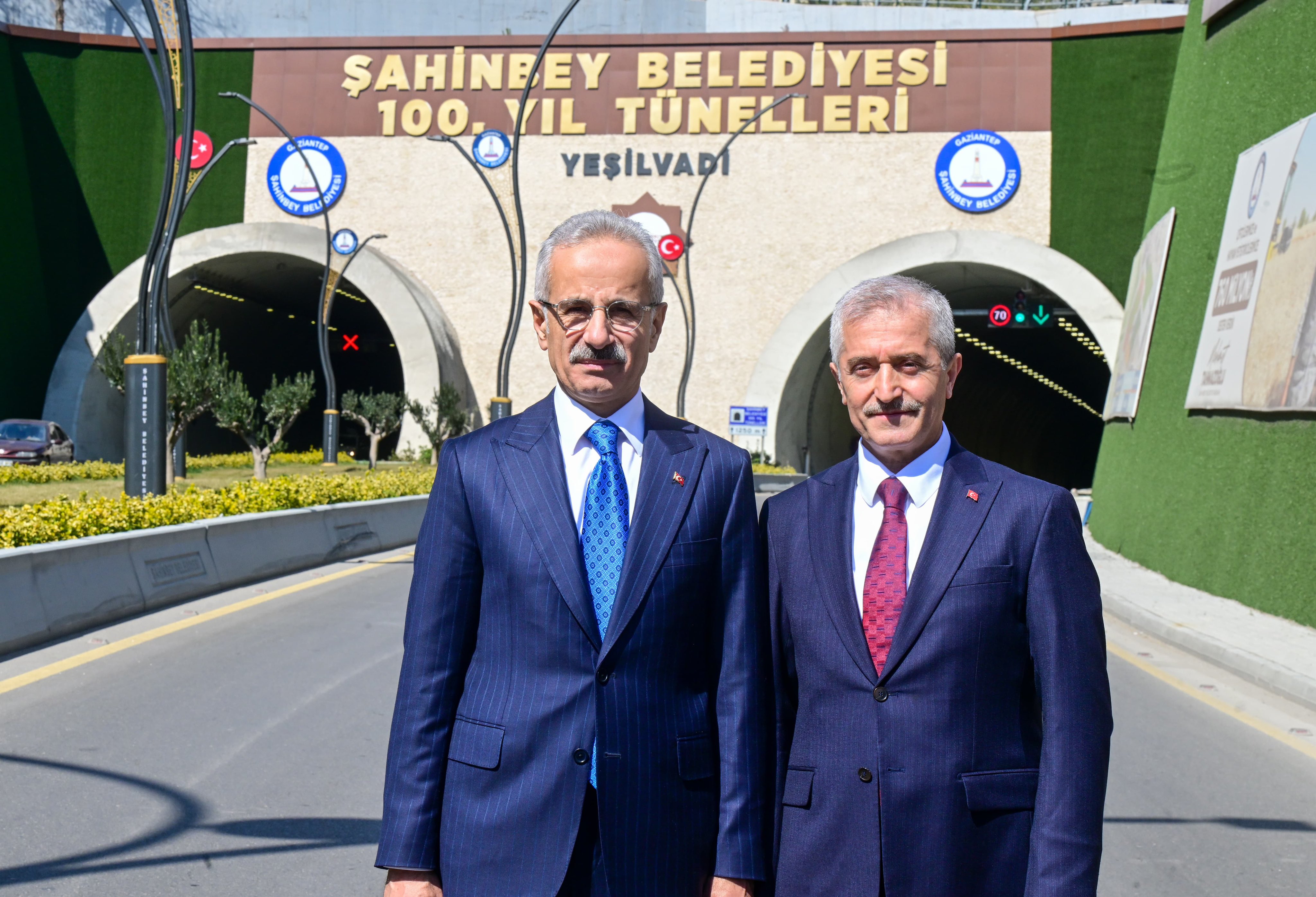Bakan Uralolundan ahinbey Belediyesi 100. Yl Tnellerine Tam Not