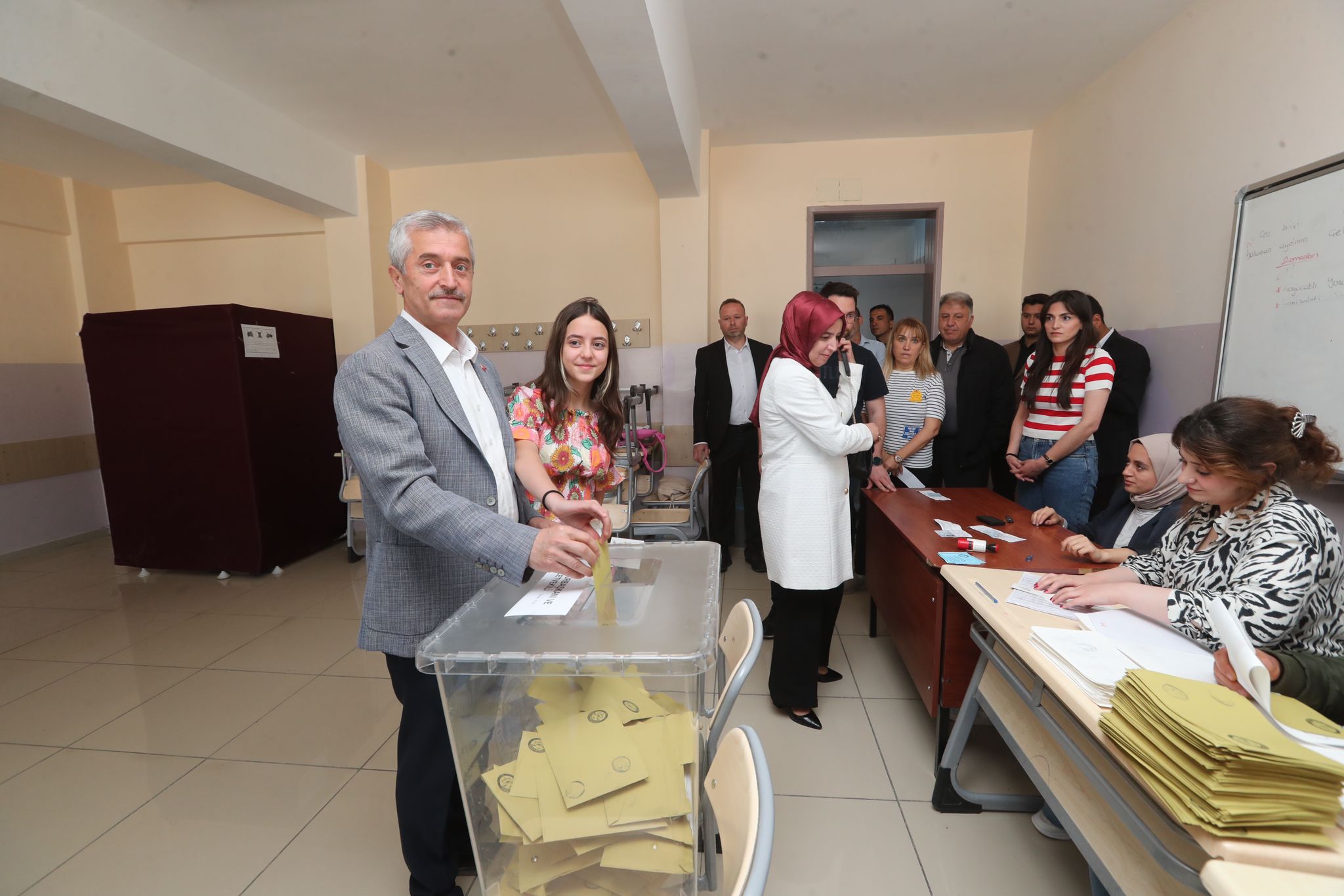 Bakanmz "lkemizin Geleceini Oyluyoruz"