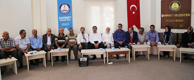 Bakan Tahmazolu Muhtarlarla Bir Araya Gelmeye Devam Ediyor