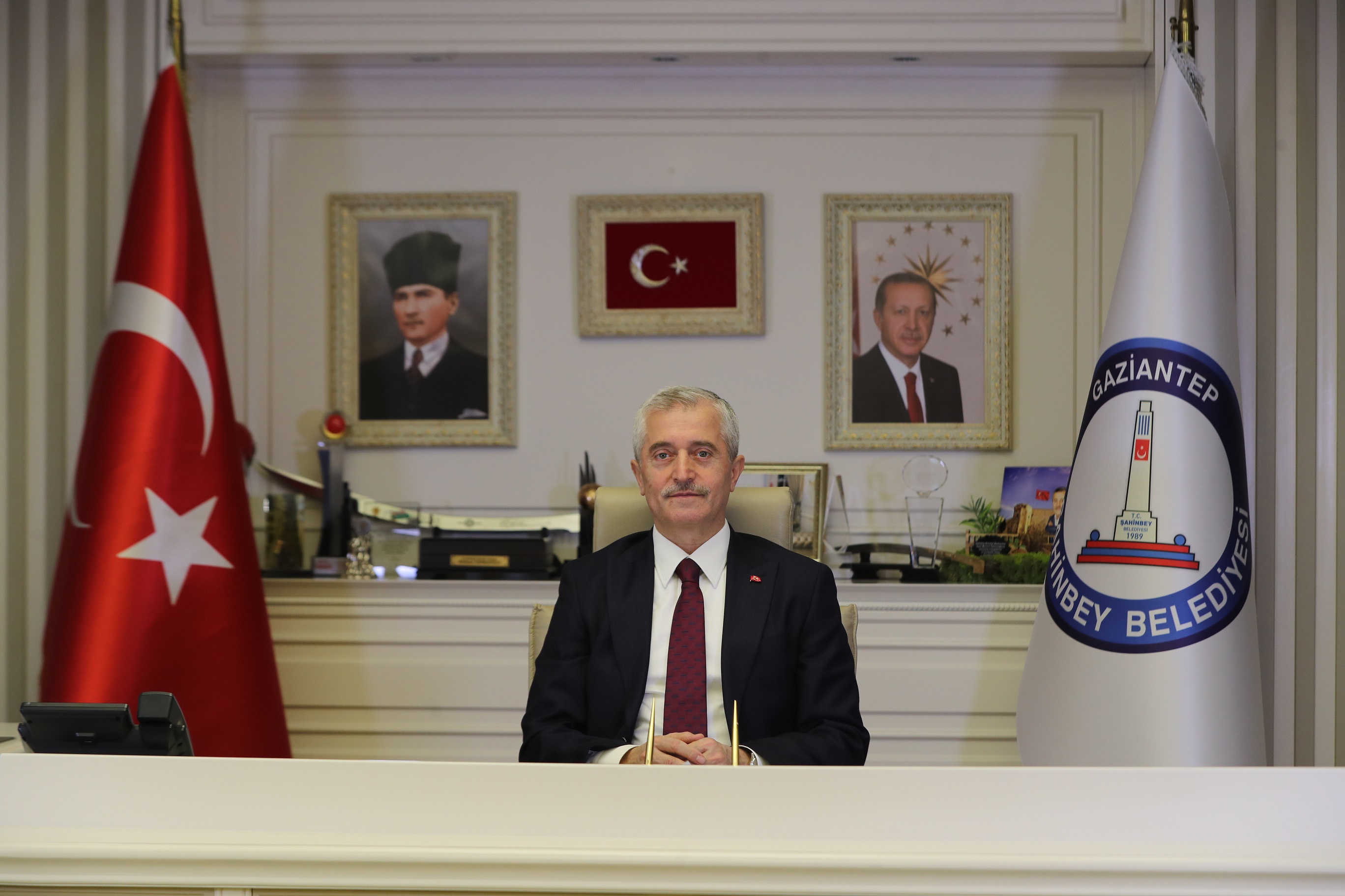 Bakanmz, Berat Gecesini Kutlad