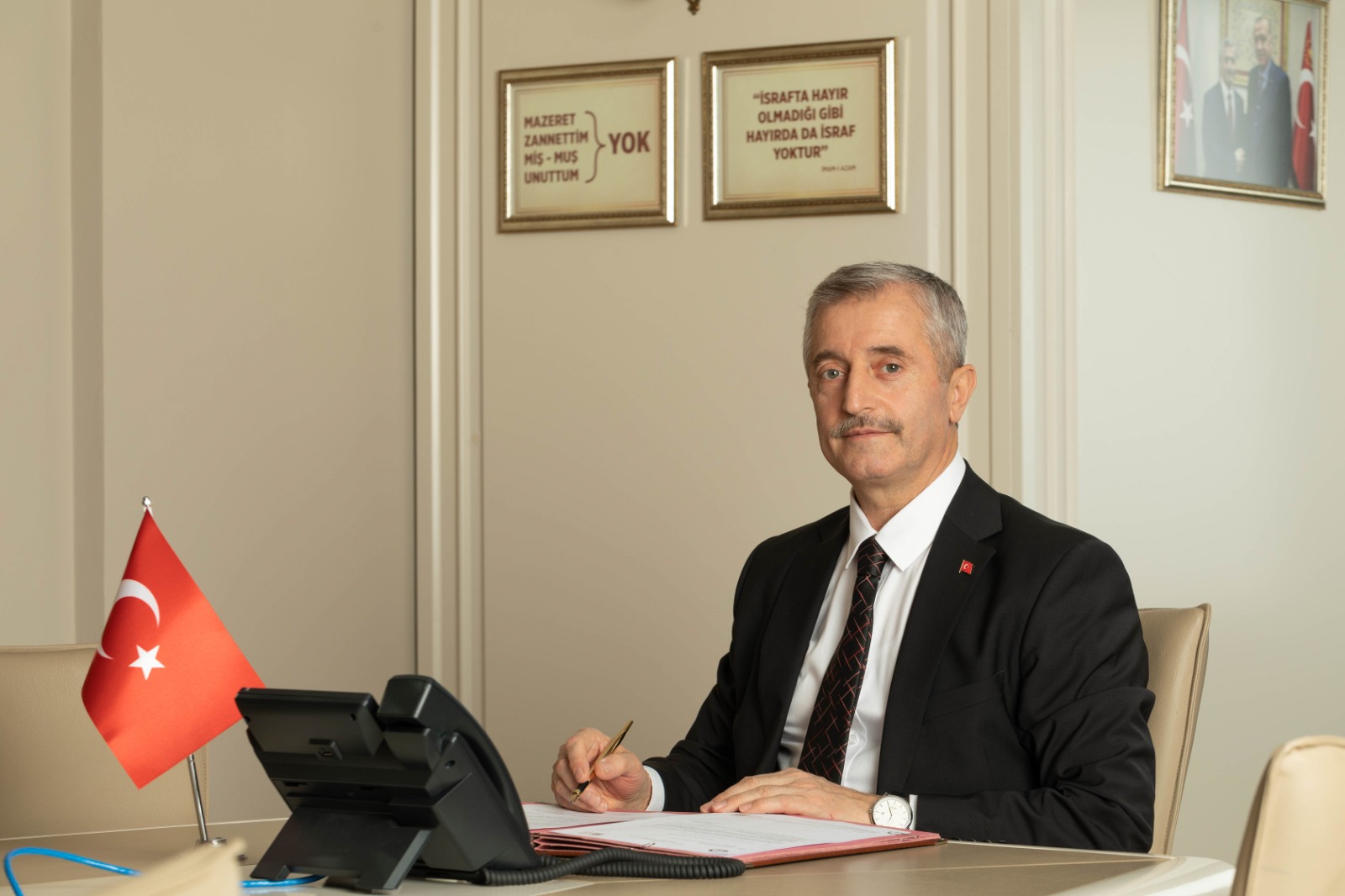 Bakanmz "nsan Sal Her eyin stndedir"