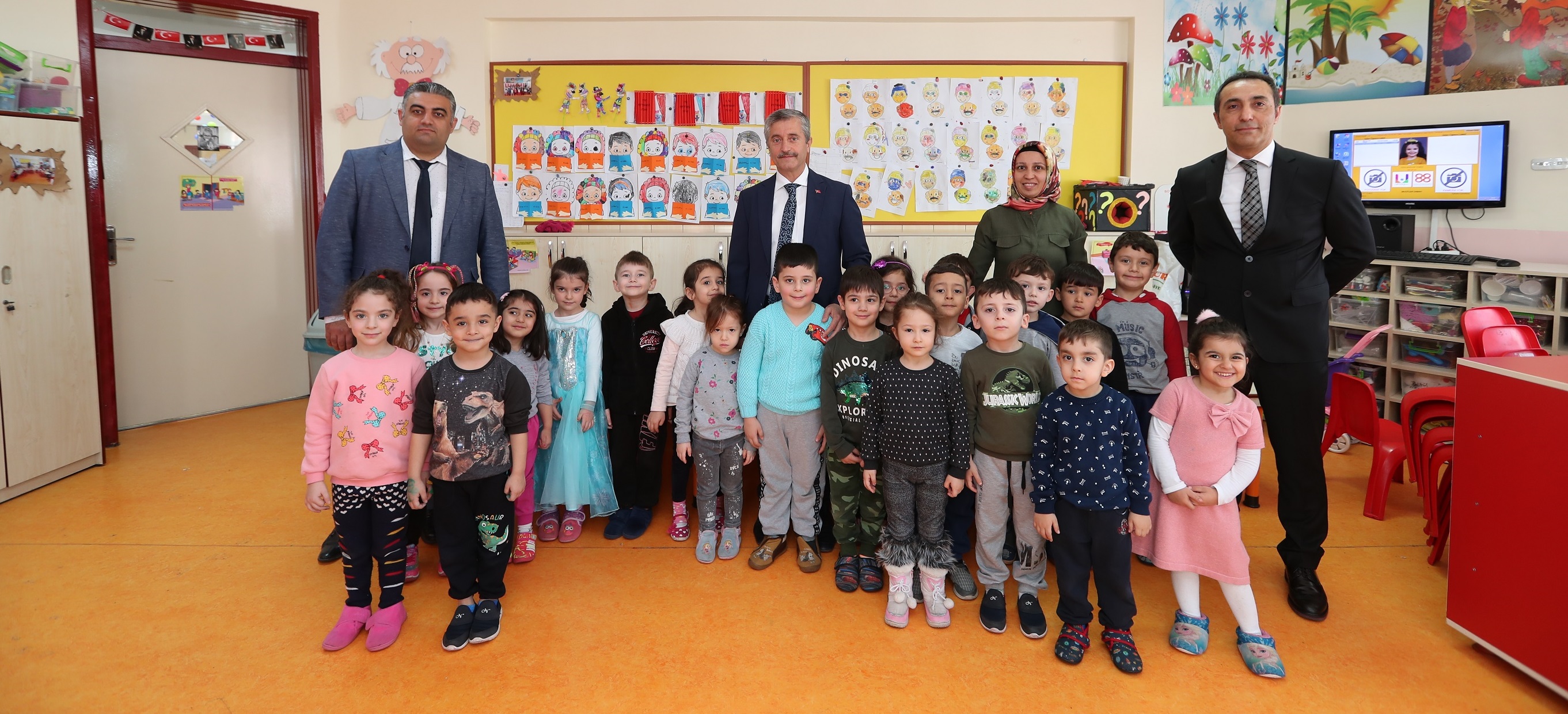 Bakanmz "Yeni Nesillerin Salkl Olmas Gerekiyor"