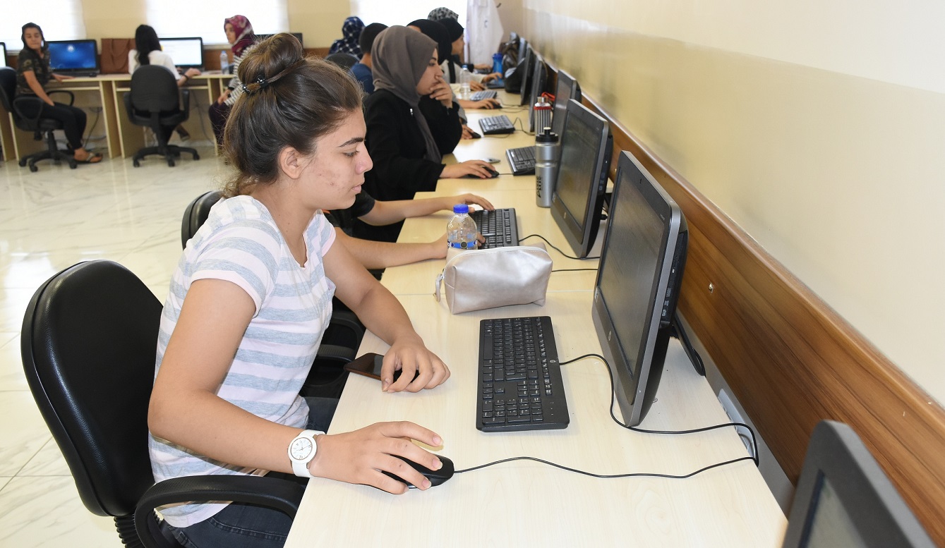 Sosyal Tesislerimizde Bilgisayar Eitimi Alyorlar