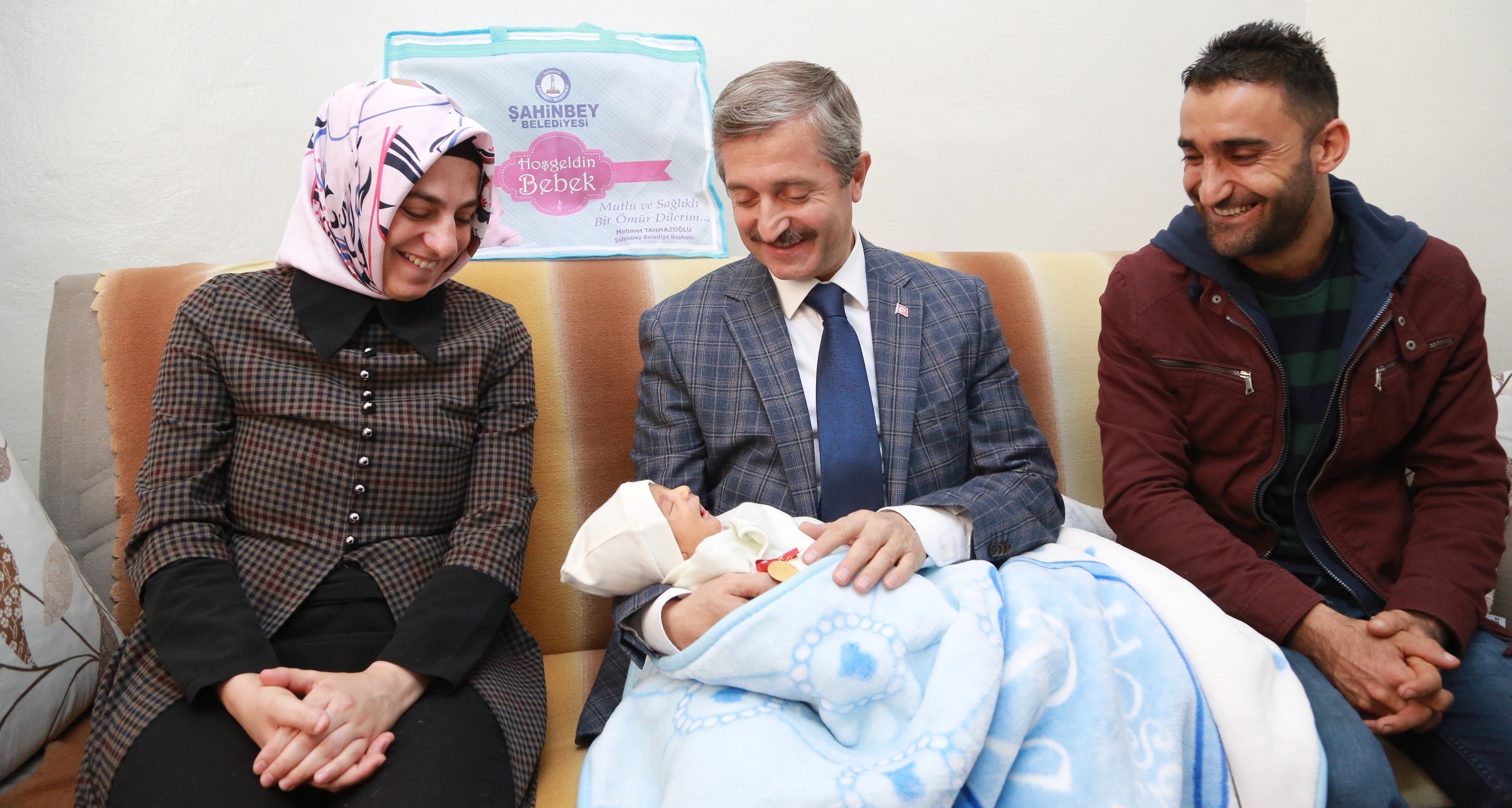 Bir �l�r 60.000 Diriliriz