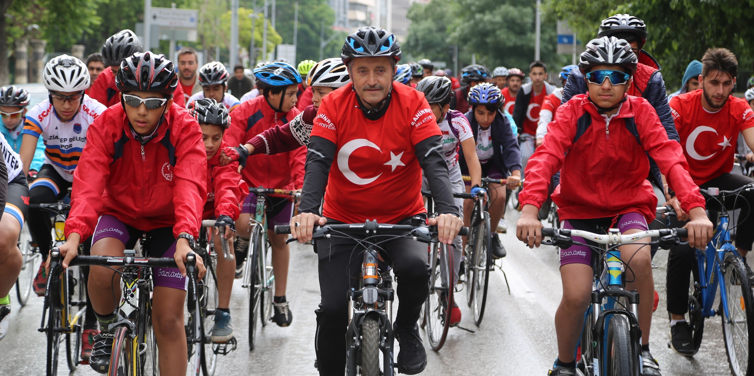 Bakanmz: "Vatandalarla Pedal evirdi"