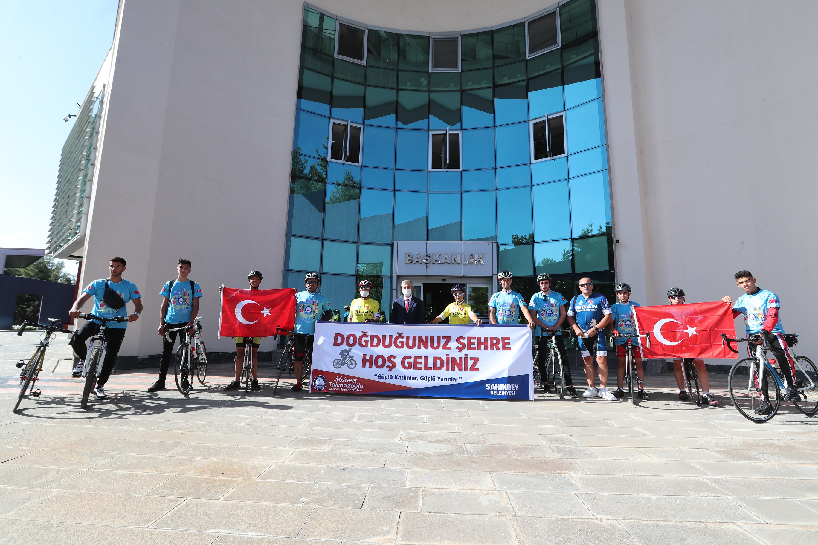 Bakanmz "Sporu Ve Sporcuyu Seviyoruz"
